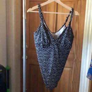 Women’s bathing suit